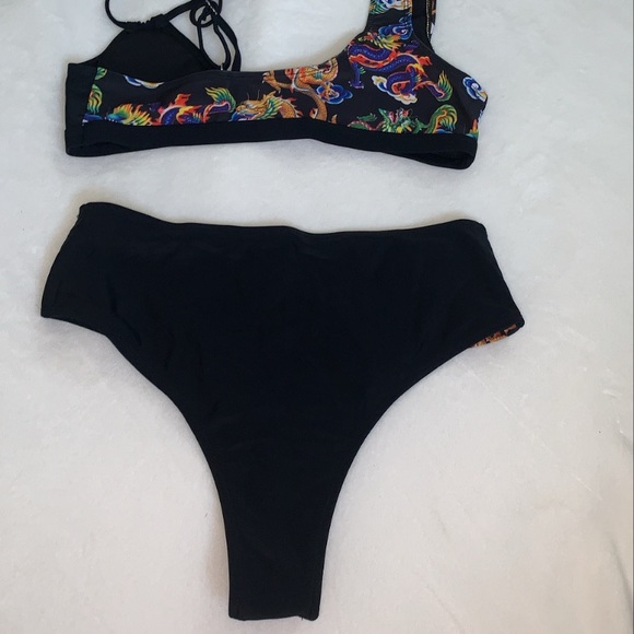 bikini - Picture 2 of 3